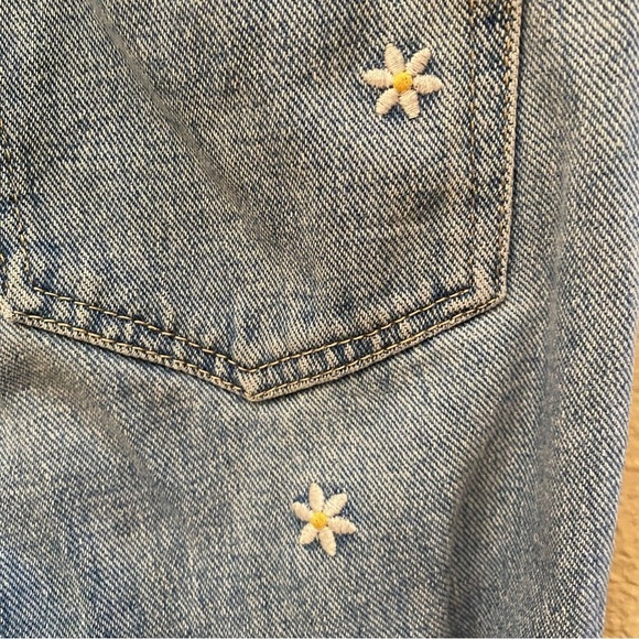 PACSUN Blue Floral Embroidery Mom Jean Size 24 - Picture 6 of 9
